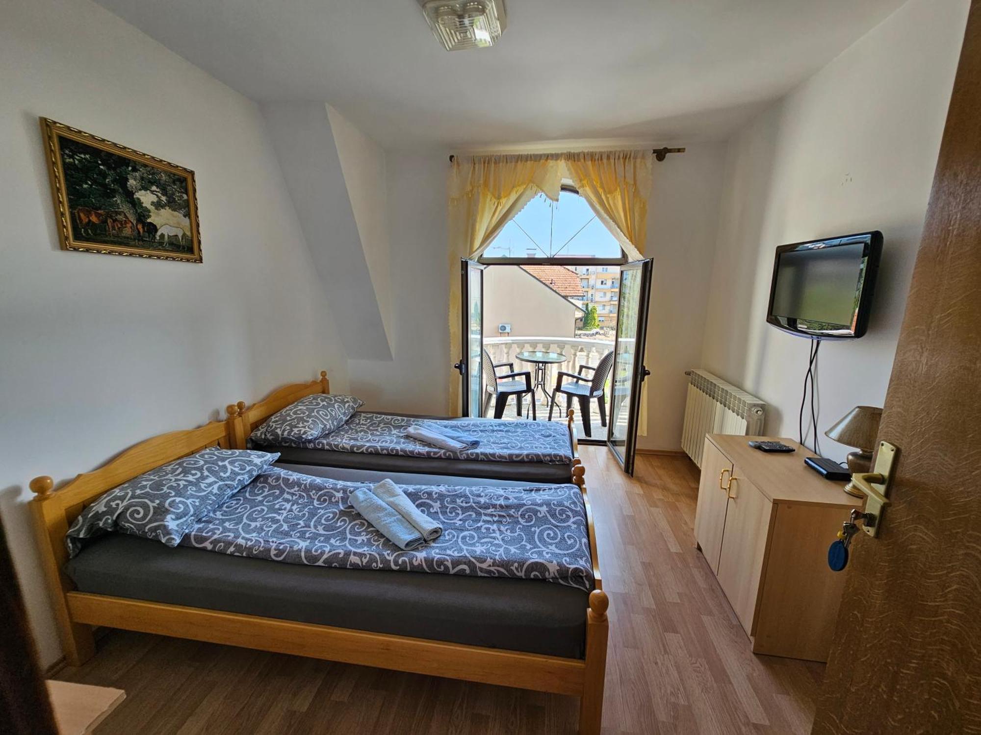 Aleks Sobe Hotel Banja Koviljaca Ngoại thất bức ảnh